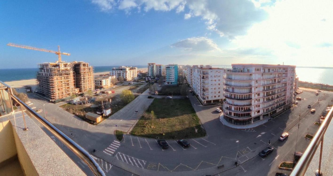 Seaview Cancun Apartments Summerland Mamaia Exteriör bild
